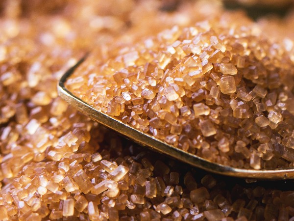 坦桑尼亚禁止进口糖，并鼓励国民购买本国生产的糖