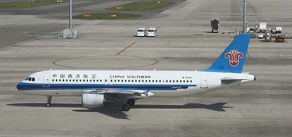 南航A320-2