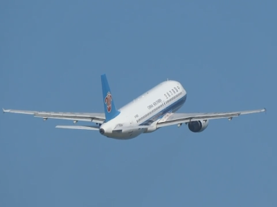 南航A320-5