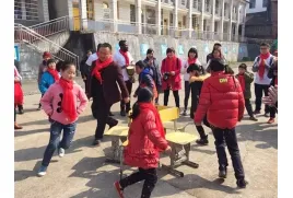 威都物流-与孩子做游戏
